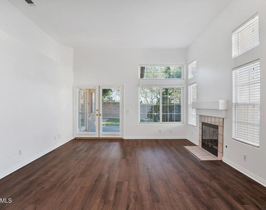 1760 Shady Brook Drive - Photo Thumbnail 5