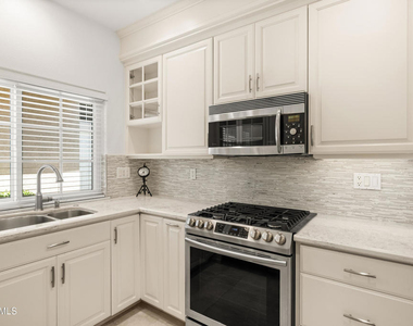 4839 La Vella Drive - Photo Thumbnail 8