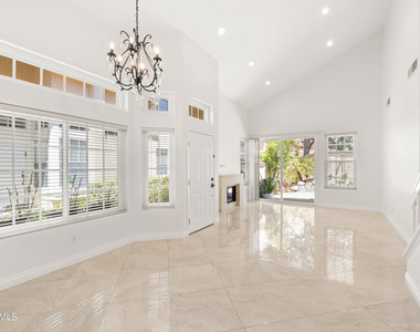 4839 La Vella Drive - Photo Thumbnail 2