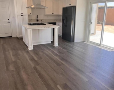 67105 Mission Drive - Photo Thumbnail 31