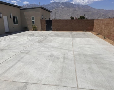 67105 Mission Drive - Photo Thumbnail 10