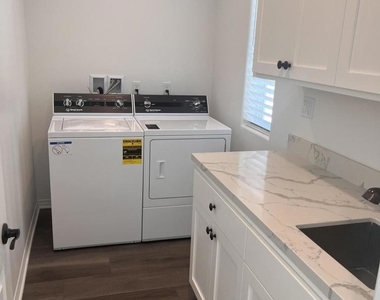 67105 Mission Drive - Photo Thumbnail 23