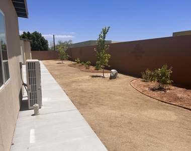 67105 Mission Drive - Photo Thumbnail 15