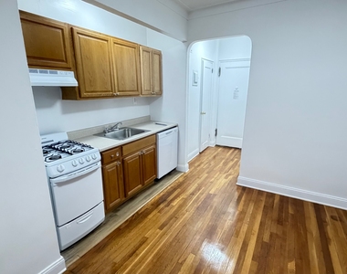 35-55 73rd Street - Photo Thumbnail 4