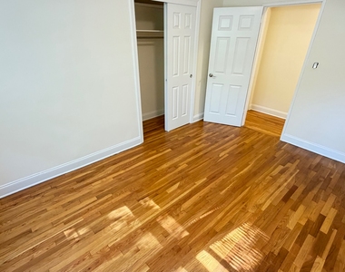 79-25 150th Street - Photo Thumbnail 16