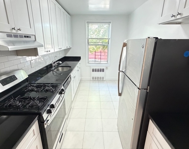 79-25 150th Street - Photo Thumbnail 5