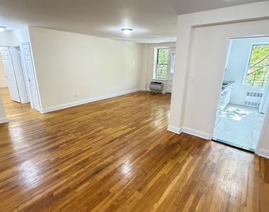 79-25 150th Street - Photo Thumbnail 7