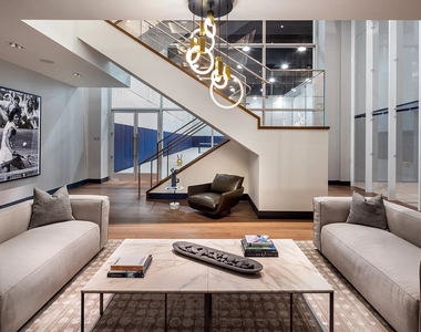 400 West 61st Street - Photo Thumbnail 14