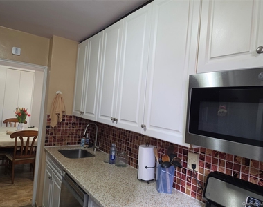 61-35 98th Street - Photo Thumbnail 5
