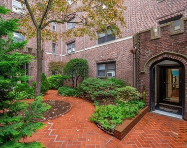 240 Halstead Avenue - Photo Thumbnail 17