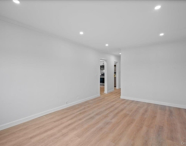 240 Halstead Avenue - Photo Thumbnail 12