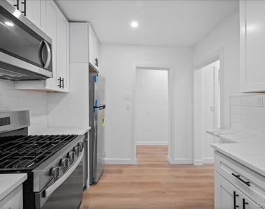 240 Halstead Avenue - Photo Thumbnail 8