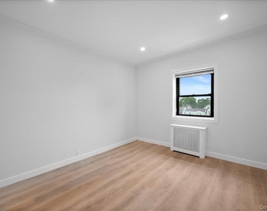 240 Halstead Avenue - Photo Thumbnail 3