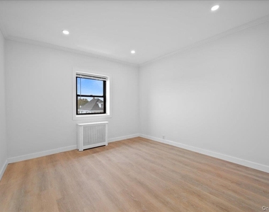 240 Halstead Avenue - Photo Thumbnail 1