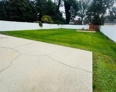 265 Randall Avenue - Photo Thumbnail 22