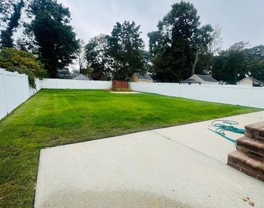 265 Randall Avenue - Photo Thumbnail 20