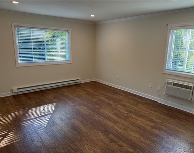 405 Fox Run Lane - Photo Thumbnail 8