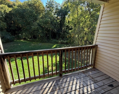 405 Fox Run Lane - Photo Thumbnail 3