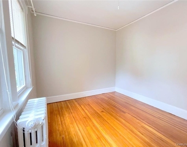 306 Soundview Avenue - Photo Thumbnail 20