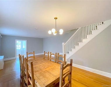 306 Soundview Avenue - Photo Thumbnail 10
