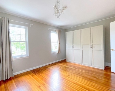 306 Soundview Avenue - Photo Thumbnail 15
