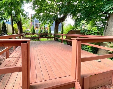 306 Soundview Avenue - Photo Thumbnail 26