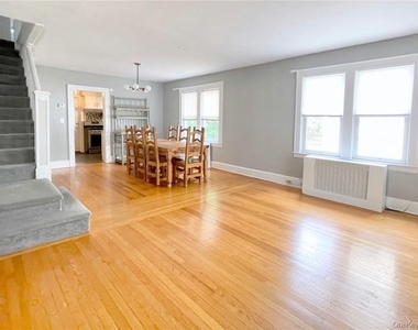 306 Soundview Avenue - Photo Thumbnail 6