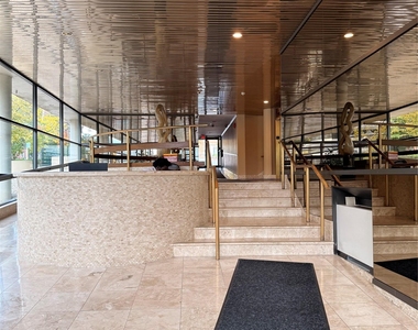10 Cottage Place - Photo Thumbnail 2