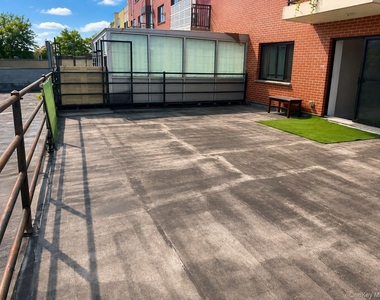 22-30 College Point Boulevard - Photo Thumbnail 8