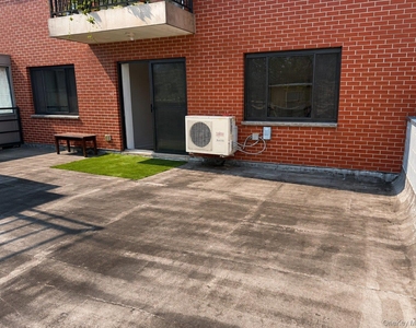 22-30 College Point Boulevard - Photo Thumbnail 7