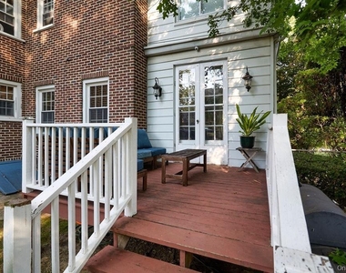 70 Frederick Place - Photo Thumbnail 10
