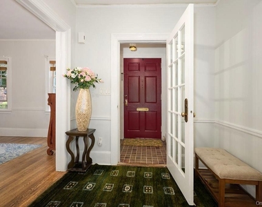 70 Frederick Place - Photo Thumbnail 2
