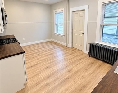 37 Fisher Avenue - Photo Thumbnail 3