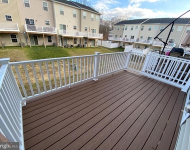 205 Tree Line Drive - Photo Thumbnail 8