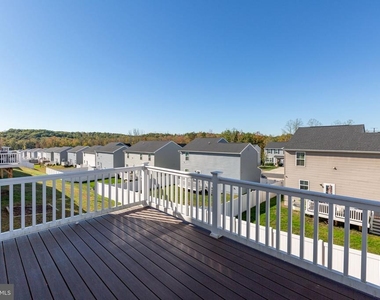 1608 Creek Bottom Place - Photo Thumbnail 36
