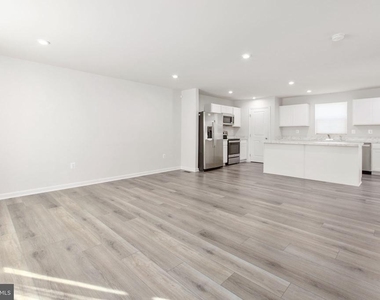 1608 Creek Bottom Place - Photo Thumbnail 4