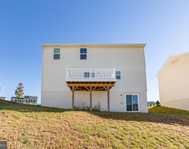 1608 Creek Bottom Place - Photo Thumbnail 41