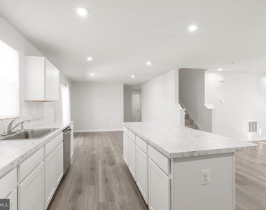 1608 Creek Bottom Place - Photo Thumbnail 9