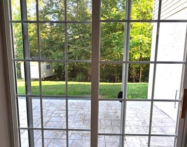 6 Saint Stephens Court - Photo Thumbnail 24