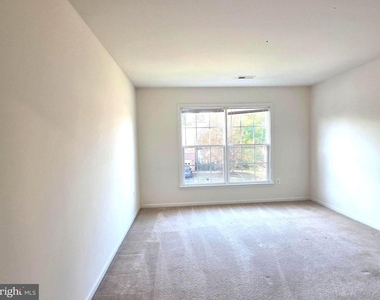 6 Saint Stephens Court - Photo Thumbnail 8