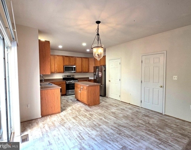 6 Saint Stephens Court - Photo Thumbnail 3