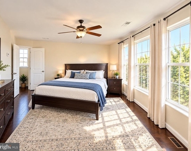 8707 Raleigh Mews - Photo Thumbnail 10