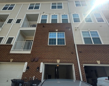 15214 Rosemont Manor Drive - Photo Thumbnail 10