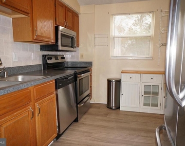 10337 Abbott Road - Photo Thumbnail 6