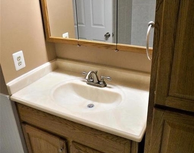 10337 Abbott Road - Photo Thumbnail 13