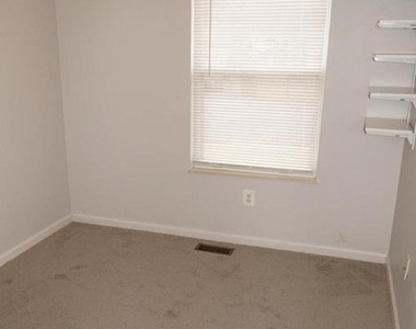 10337 Abbott Road - Photo Thumbnail 14