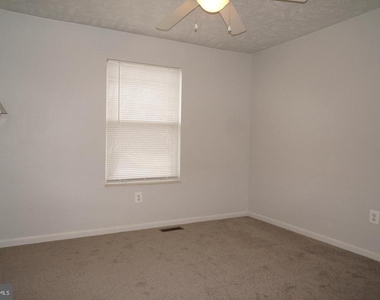 10337 Abbott Road - Photo Thumbnail 18