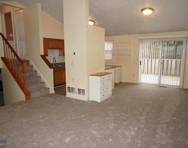 10337 Abbott Road - Photo Thumbnail 3