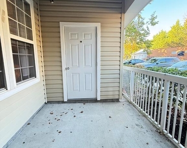 42544 Hollyhock Terrace - Photo Thumbnail 13