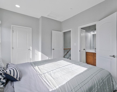 24977 Coats Square - Photo Thumbnail 14